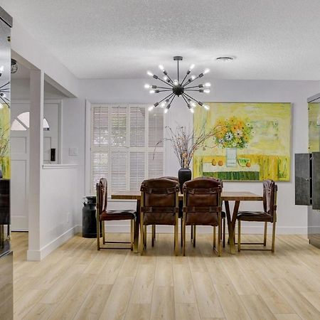 Resort Style 4 Bedroom House With Pool Minutes From Strip Las Vegas Exterior photo